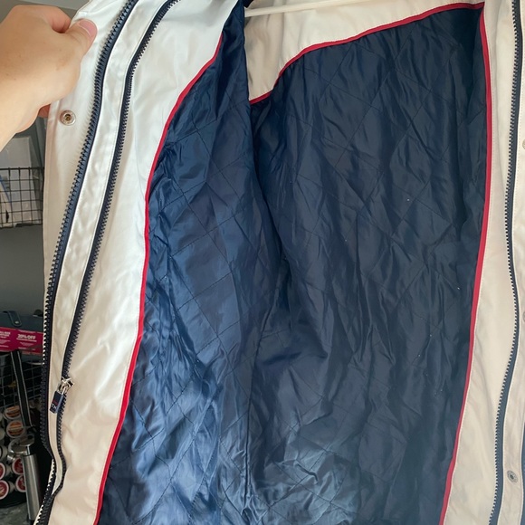Women’s tommy hilfigure 3 in 1 size large weather jacket - Picture 2 of 3
